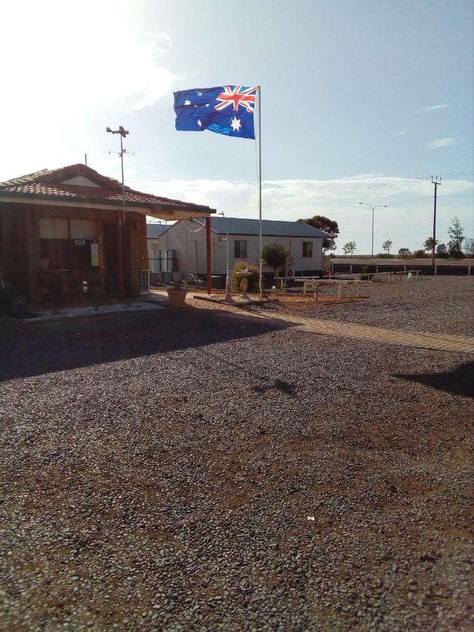 Airport Whyalla Motel Екстериор снимка